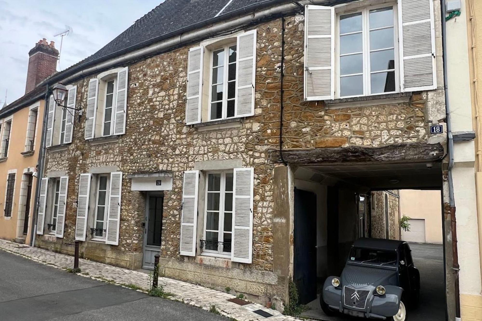 Appartement La Caresse De L'Amarante Mortagne-au-Perche Exterior photo